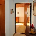 Giotas Near Meteora דירה קאלאבאקה