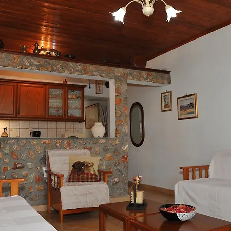 Giotas Near Meteora アパート *