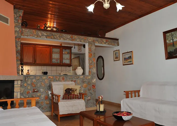 Giotas Near Meteora Appartement *